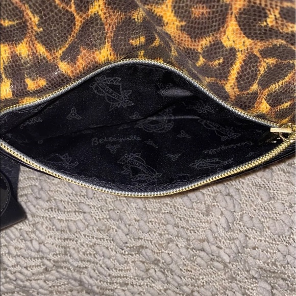 Betsey Johnson cross body bag - Picture 4 of 5